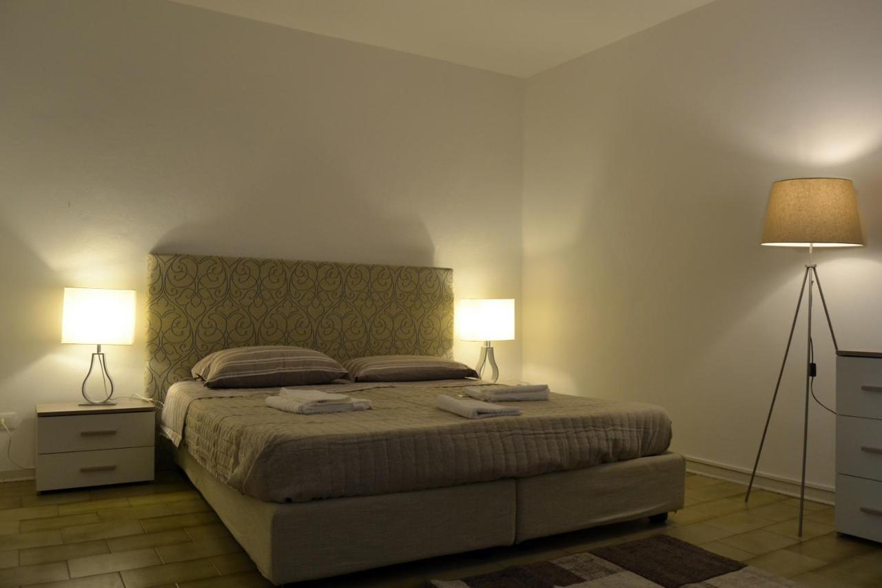 Gabrielli Rooms Et Apartments Sant Antonio Alloggio 4 M0230914084 Verona Exterior foto